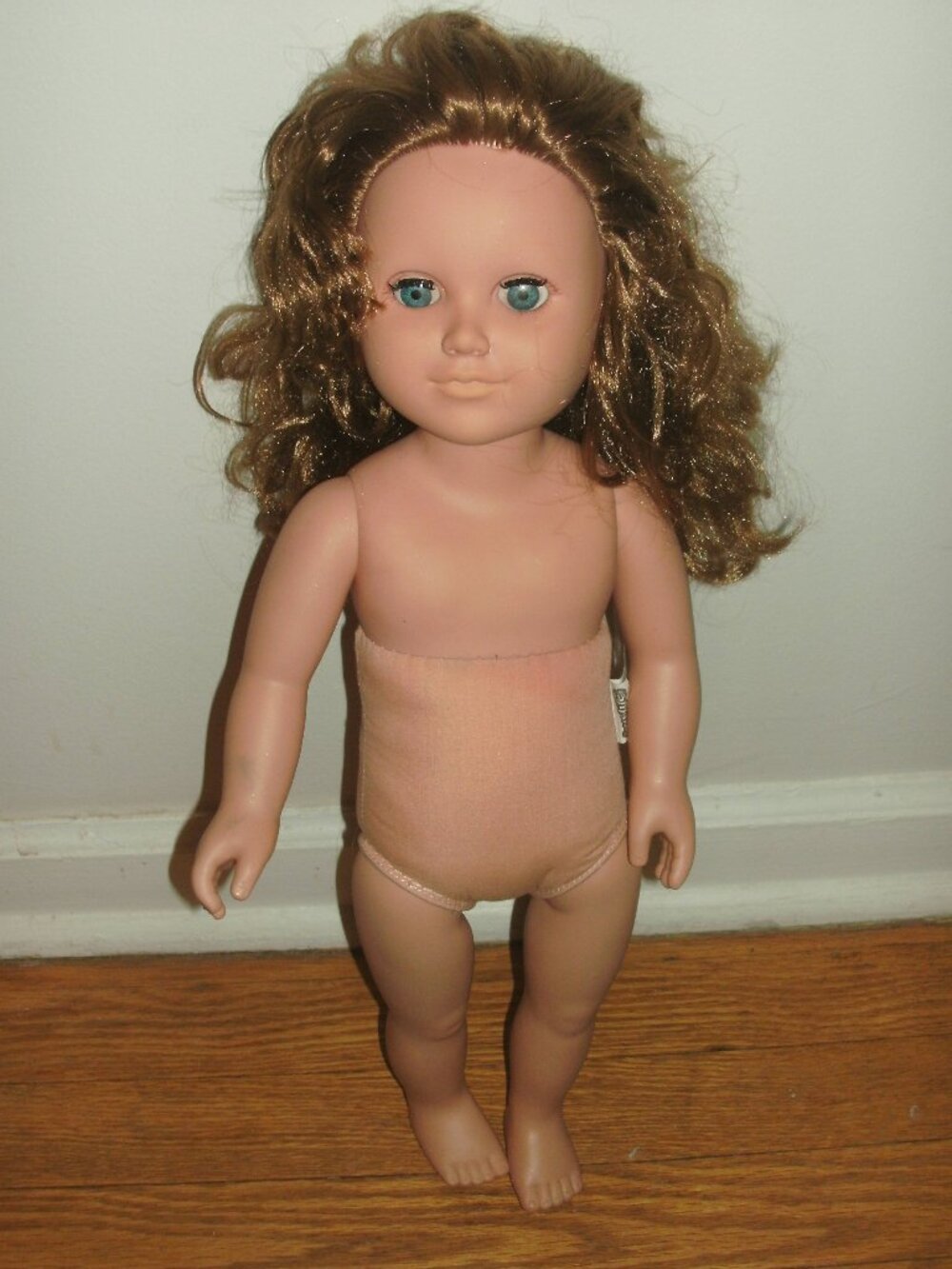 Collectible MY LIFE 18” Doll Long Wavy Brown Hair & Blue Eyes 2013 Cititoy
